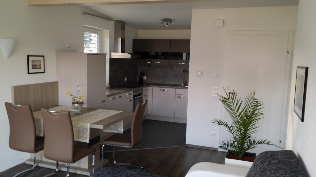 Apartment Seeblick Drobollach am Faakersee Kamer foto